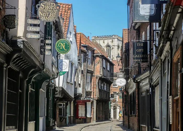 Cornerways, 8 North Lane *