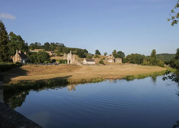 Cornerways, 8 North Lane *